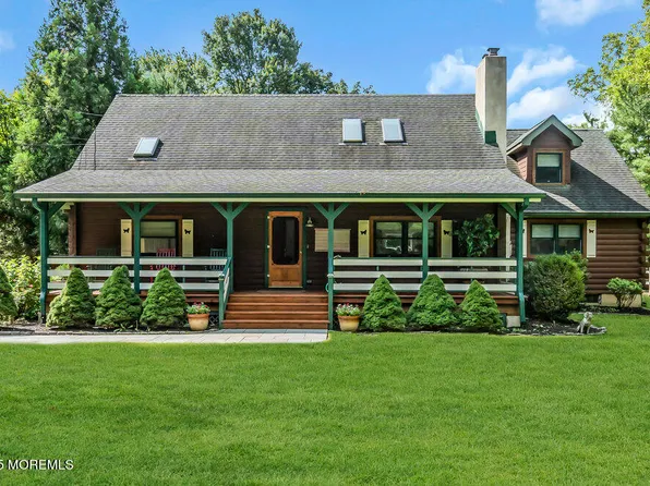 51 Casino Drive, Farmingdale, NJ 07727