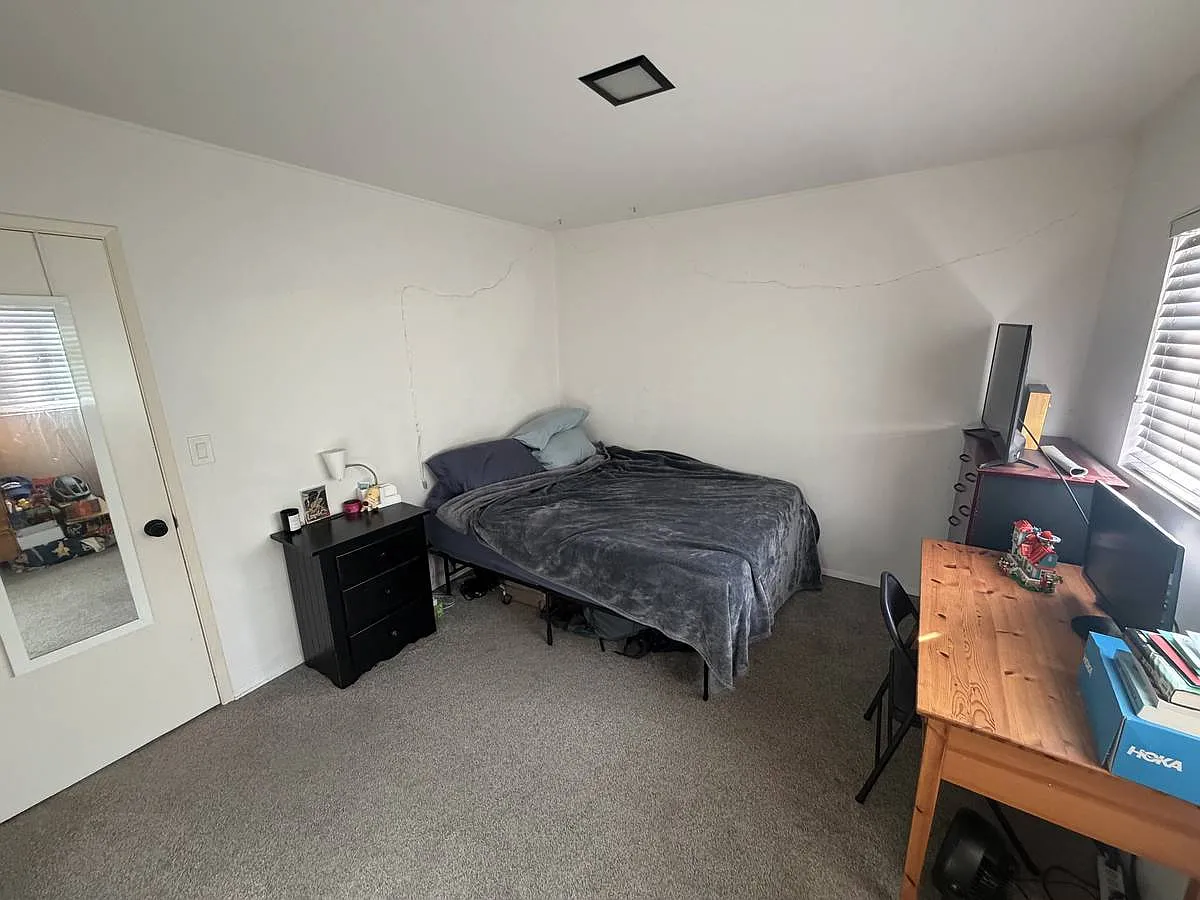 2 bed, $1,600 — Photo 3