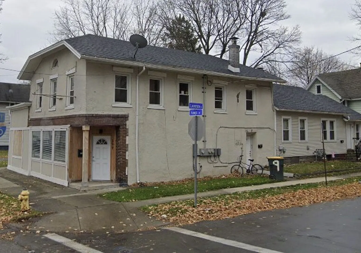 399 Ames St — Photo 1
