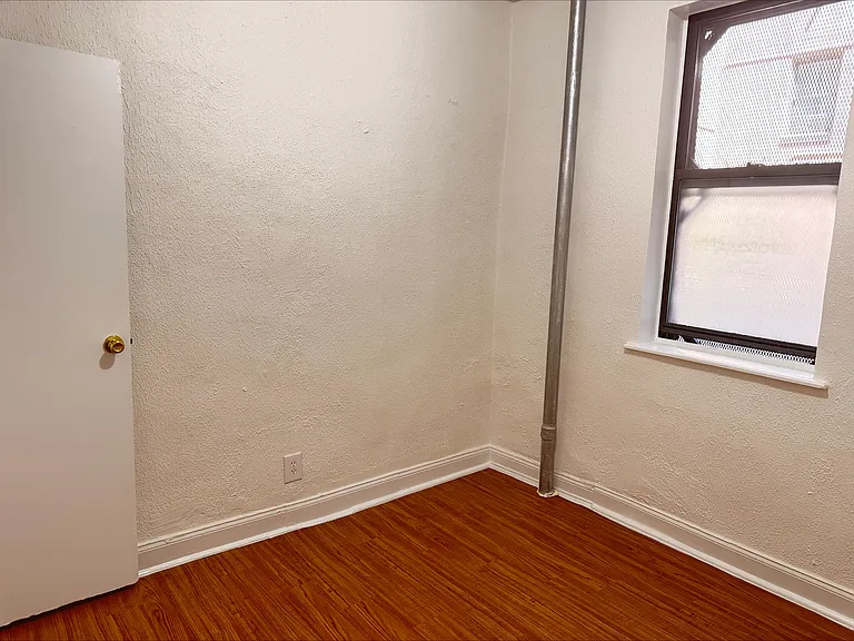 45-36 49th St #1B — Photo 3