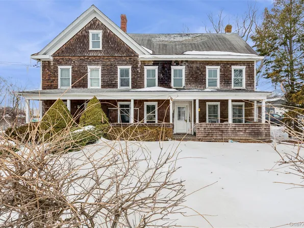 250 Main Road, Riverhead, NY 11901