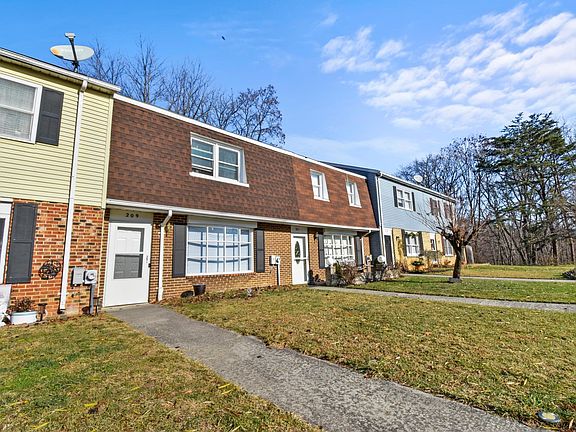 4th image of 209 Ash Hollow Dr