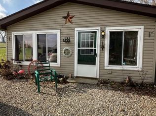 3515 Riley Rd NE, Newark, OH 43055