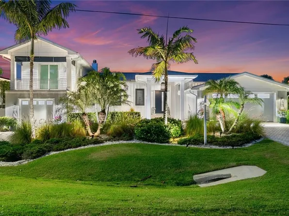 2323 Harbor RD, NAPLES, FL 34104