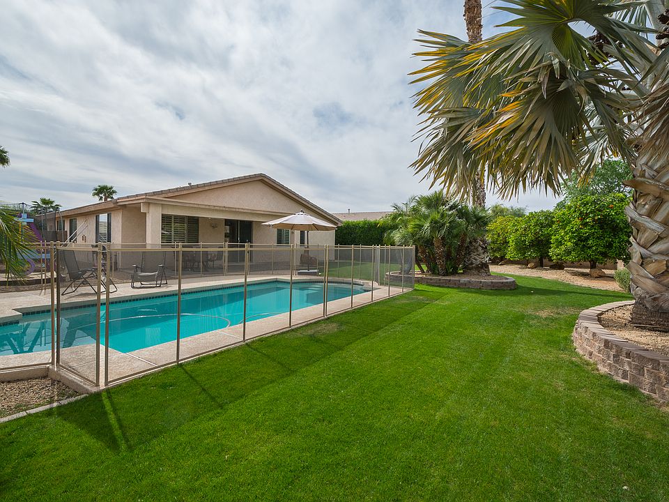 1st image of 14594 W Catalina Dr