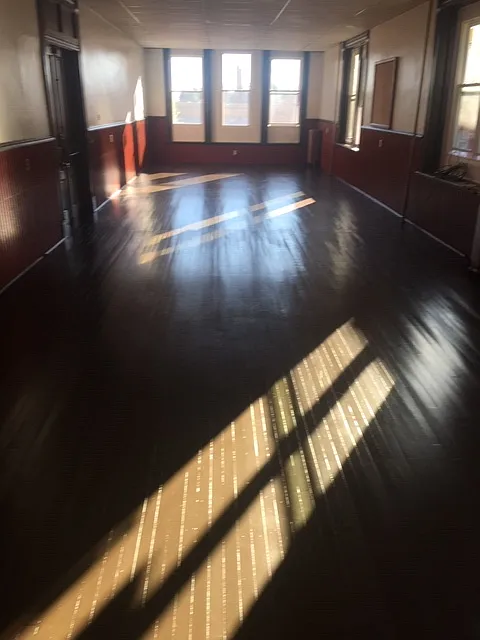 512 W Main Street — Photo 4