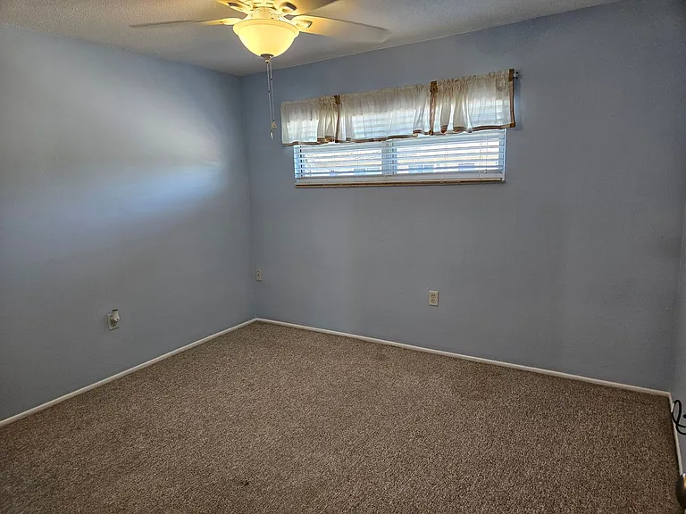 370 Base Ave E #210 — Photo 14