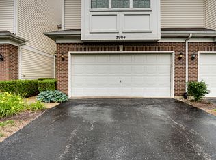 3904 Preston Dr, Yorkville, IL 60560