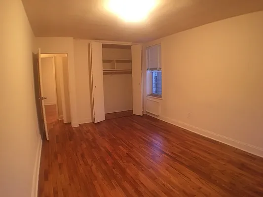 Rented by Kew Forest Realty Inc | media 8