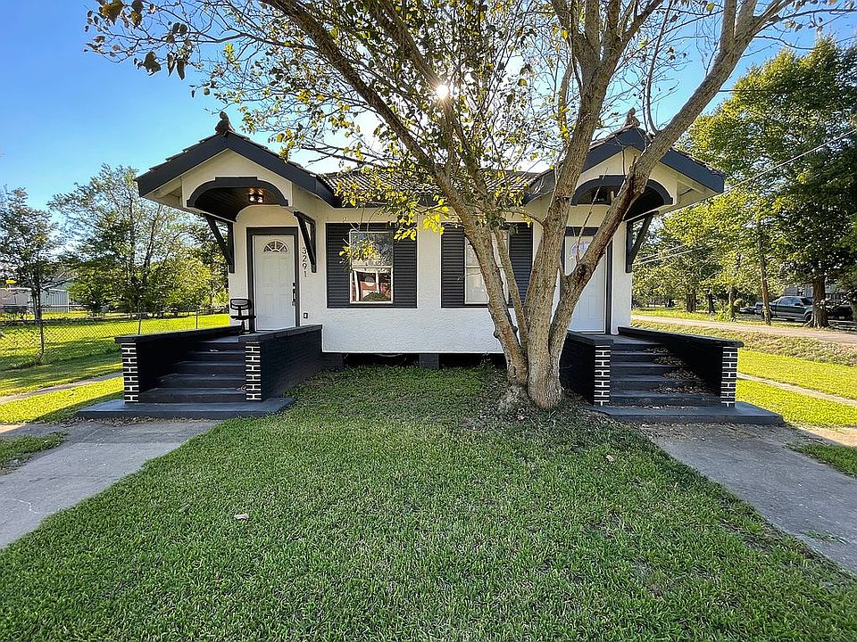 1st image of 3291 Magnolia Ave