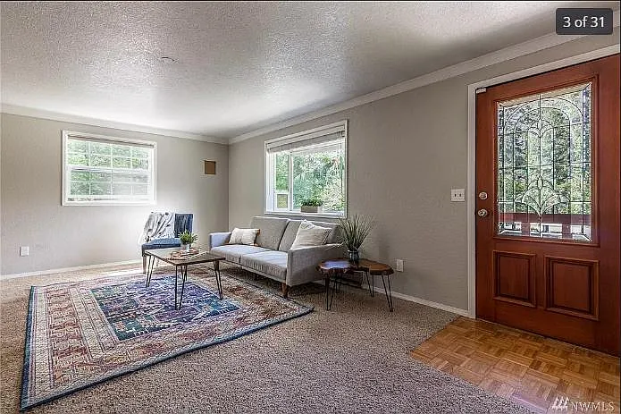 1031 NE Larson Blvd — Photo 5