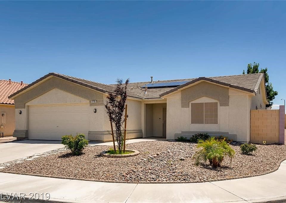 WONDERFUL CORNER LOT WITH DESERT SCAPE