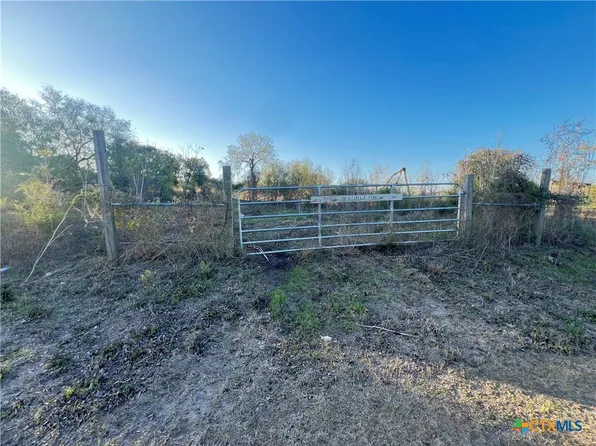 0 Laso, Goliad, TX 77963