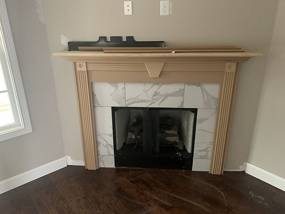 3rd image of 223 Timber Spgs