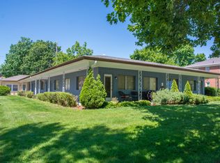 1019 Wisconsin St, Lake Geneva, WI 53147