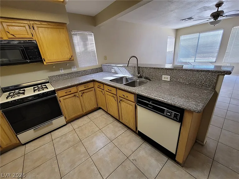 253 Buckskin St — Photo 14