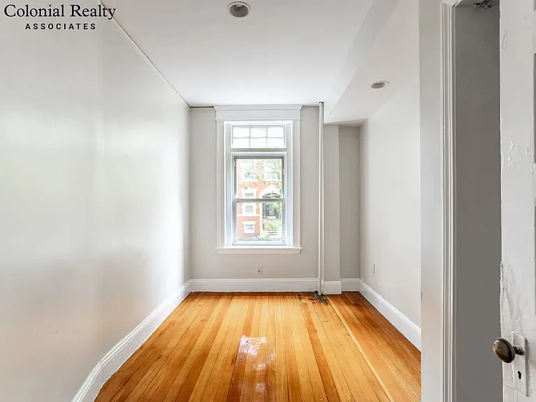 10 Strathmore Rd #22 — Photo 38