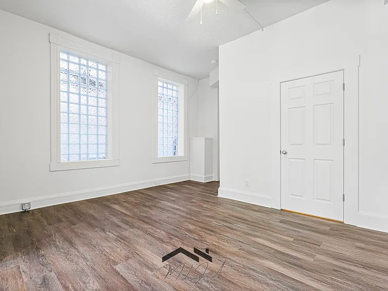 427 Whiteman St #1 — Photo 9