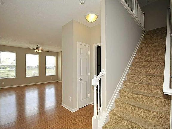 2nd image of 10931 Lemongrass Dr