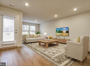 913 Magnolia Ln, Spring City, PA 19475