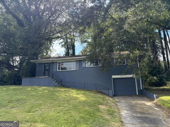 2595 Lancaster Dr, East Pt, GA 30344