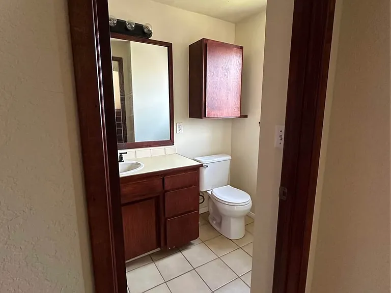 3719 Cherokee Ave — Photo 3