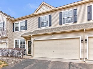 11122 Aberdeen St NE UNIT B, Blaine, MN 55449
