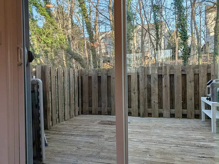 568 Lex Dr — Photo 3
