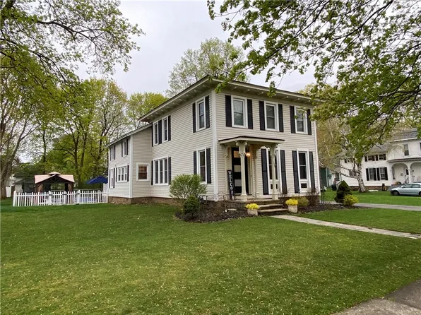 129 Williams St, Newark, NY 14513