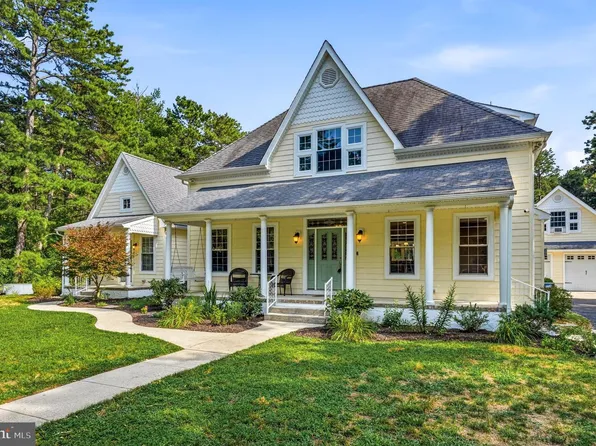 16 2nd Ave, Chatsworth, NJ 08019