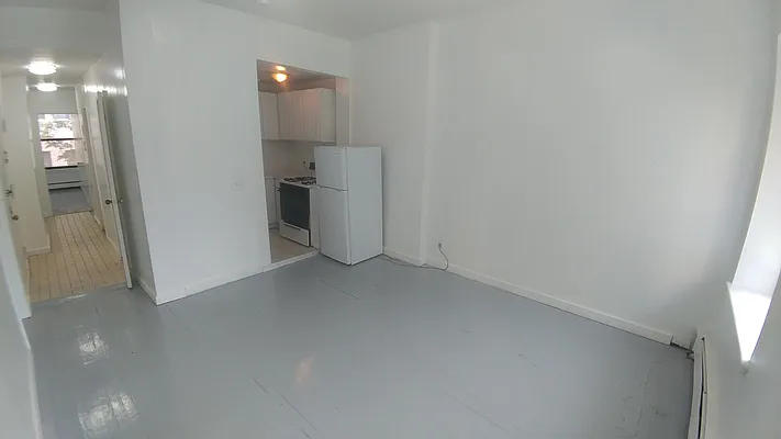 Rented by Downtown Mgt & Realty LLC | media 16