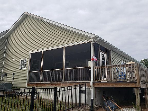5th image of 168 Rollingwood Dr