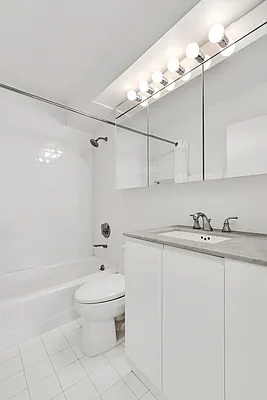 Rented by Corcoran | media 23