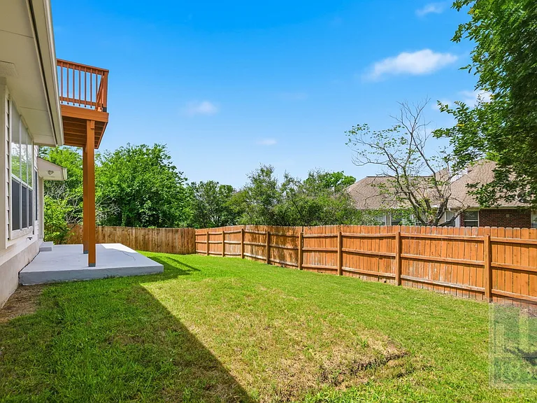 2217 Speidel Dr — Photo 32