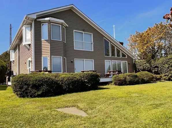 235 Alexander St, Solomons, MD 20688