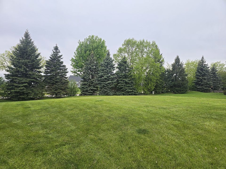 2nd image of 10 Covington Ct #18