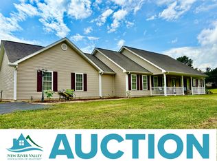 2543 Rutrough Rd, Roanoke, VA 24014