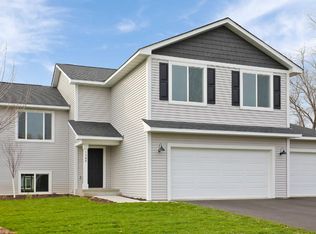 2156 Westpointe Dr, Hastings, MN 55033
