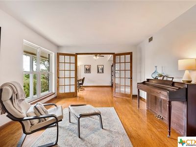 9008 Spring Lake Dr, Austin, TX, 78750