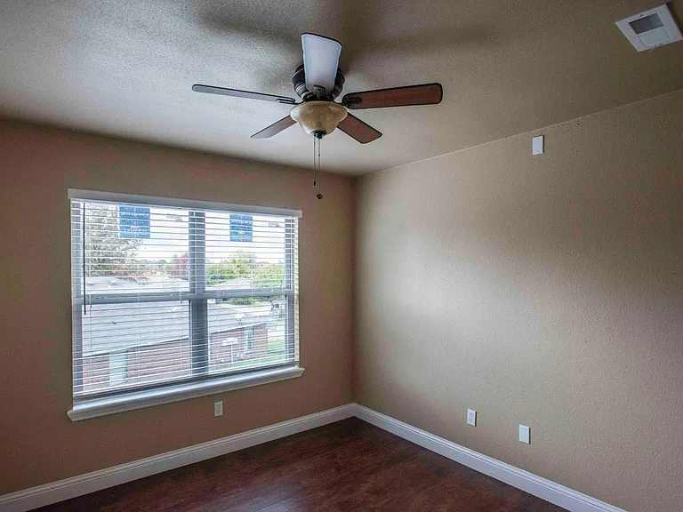 1566 N Dawn Dr — Photo 15