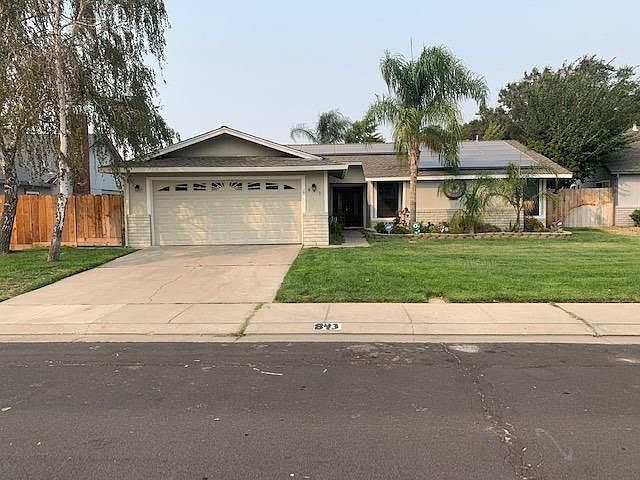 1st image of 843 Cypress St
