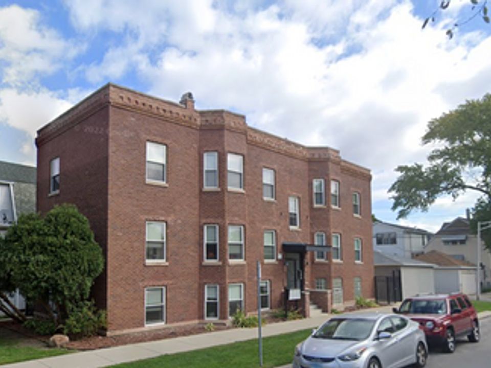 1st image of 3450 W Waveland Ave Unit 1E