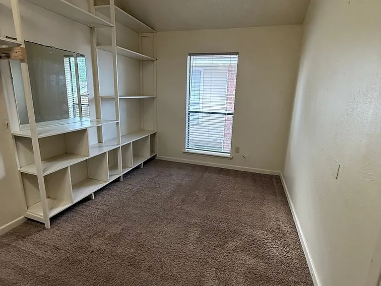 8224C Governor Dr — Photo 6