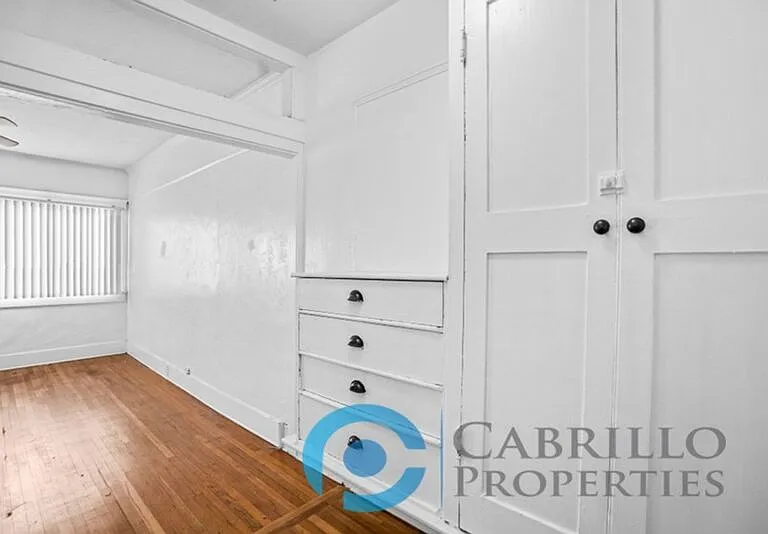 415 E Juniper St — Photo 11