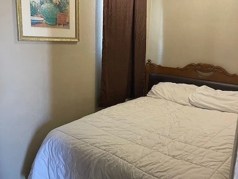 Lariat Motel — Photo 1