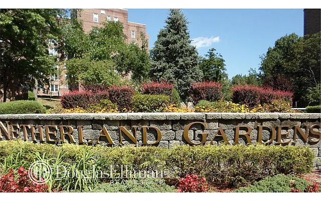 Sold by Douglas Elliman | media 22