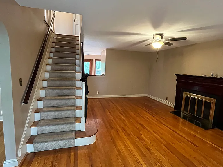 26 Fernwood Ter — Photo 3