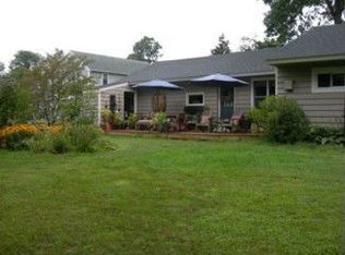 265 Old North Rd, Kingston, RI 02881