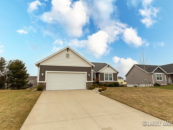 2nd image of 10876 Pine Bow Ct Unit 52