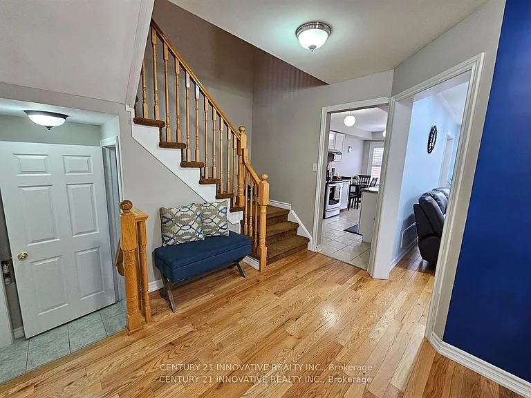 189 S Unionville Ave — Photo 8